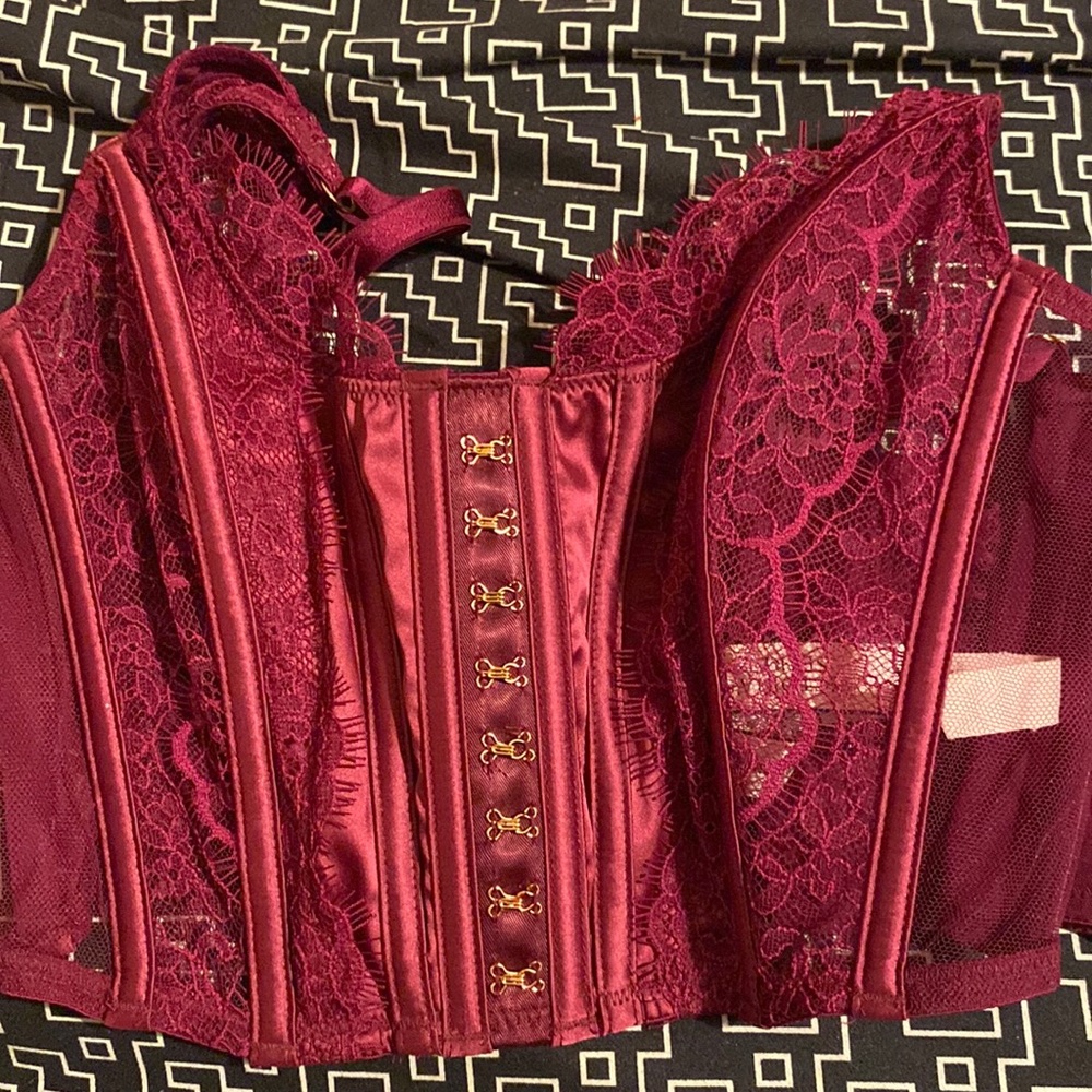 Victoria’s Secret corset top <3
